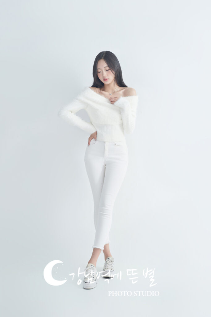 강남역에서 촬영한 자연스러운 프로필사진 예시4